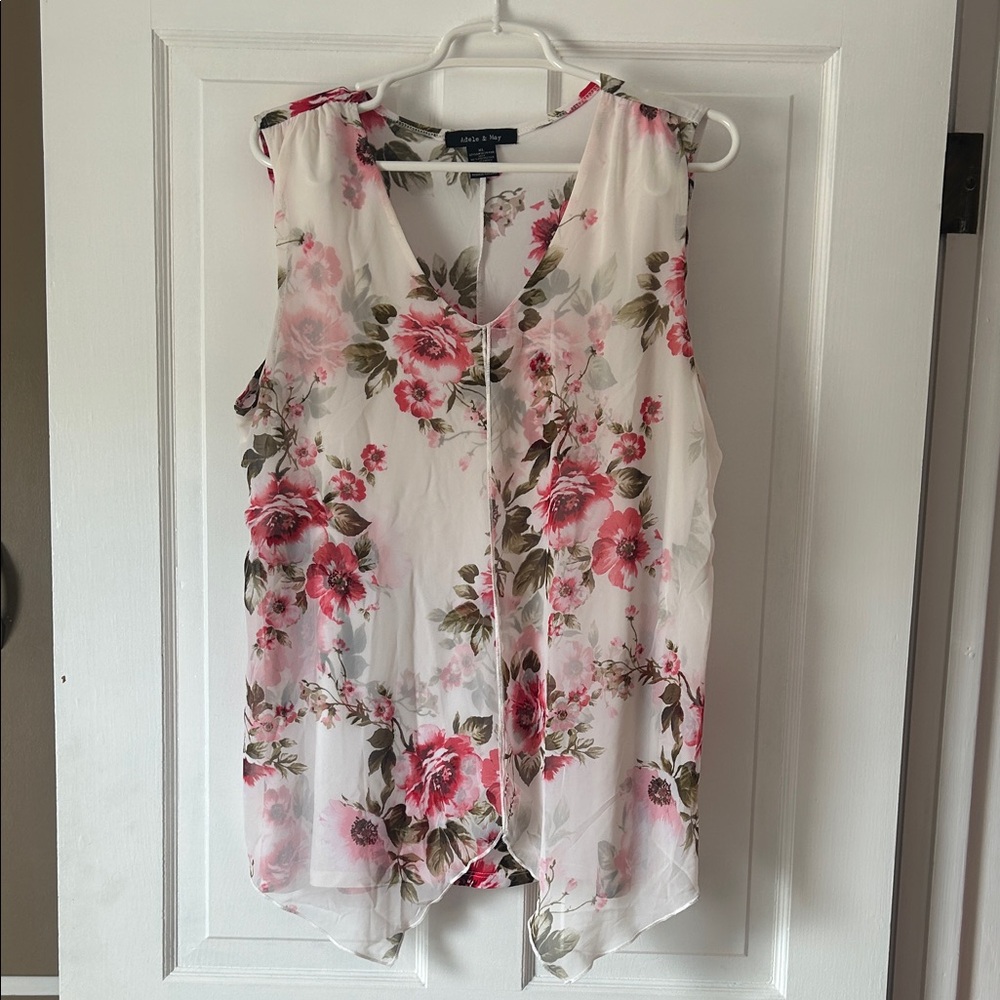 Floral Sleeveless Blouse with Pink and White Design